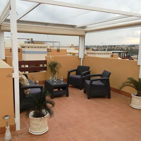 Sunny Hill Apartman *